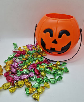 Halloweenemmer met licht - met zure fruitsnoepjes