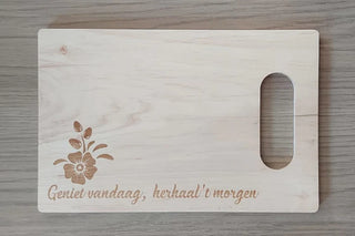 Snijplank met handvat met gravure