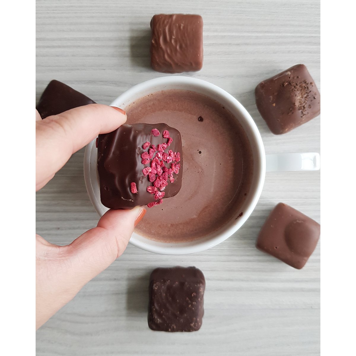 Cadeaupotje gevuld met assortiment chocolade marshmallows